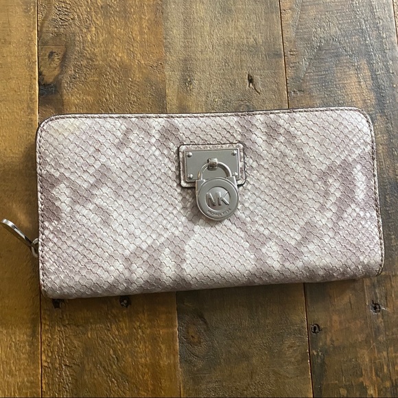 Michael Kors Embossed Python Crossbody & Wallet - Picture 9 of 13